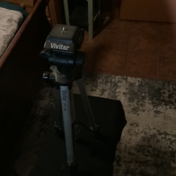 Camera tripod, adjustable. - Picture 3 of 3